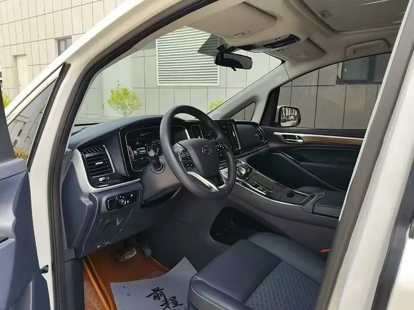 2023 GAC Trumpchi M8 2.0T 252HP L4 8AT,autocango,china used car exporter,china ev exporter,chinese used car exporter,chinese used ev exporter