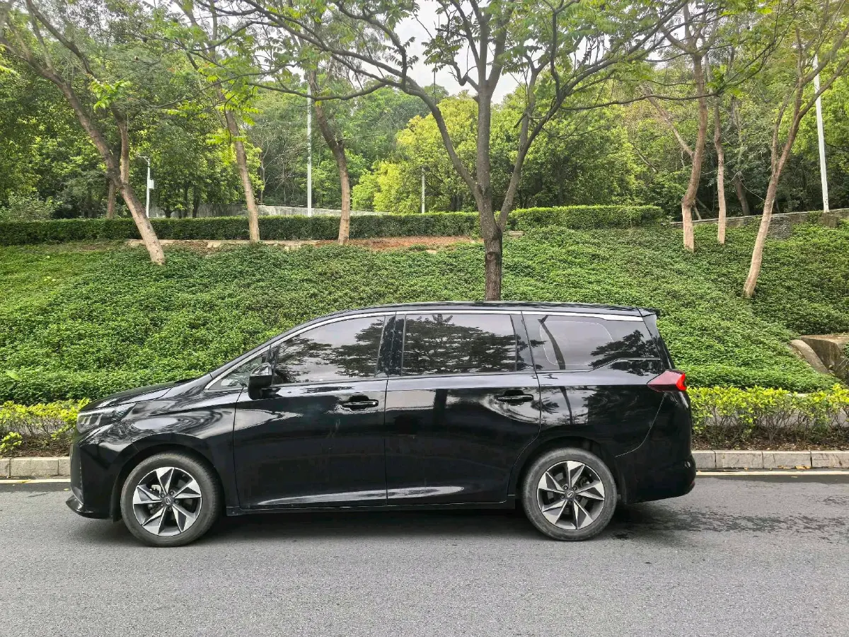 2021 GAC Trumpchi M6 1.5T 169HP L4 7DCT,autocango,china used car exporter,china ev exporter,chinese used car exporter,chinese used ev exporter