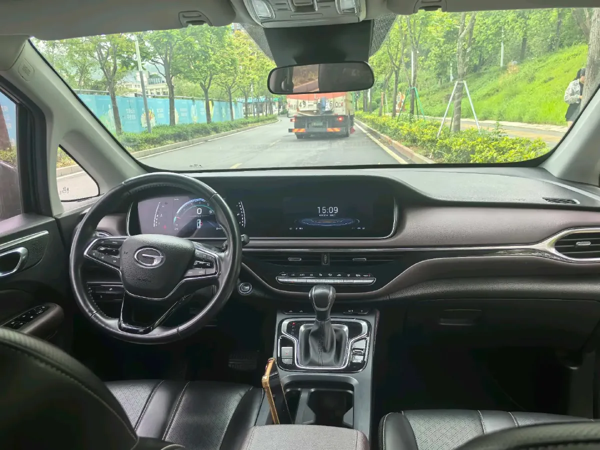 2021 GAC Trumpchi M6 1.5T 169HP L4 7DCT,autocango,china used car exporter,china ev exporter,chinese used car exporter,chinese used ev exporter