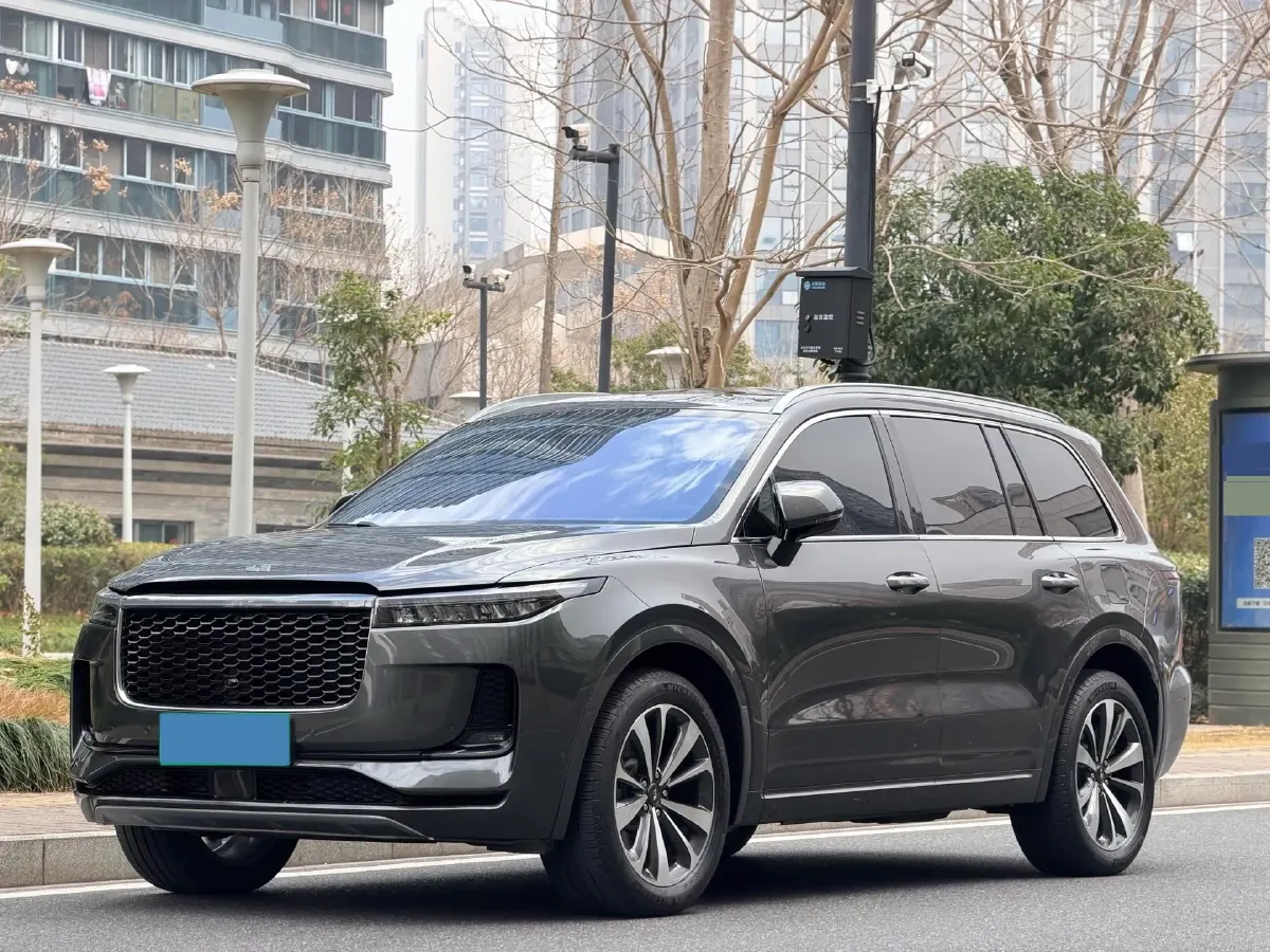 2021 Li ONE Range Extended 131HP REEV 40.5KWH,autocango,china used car exporter,china ev exporter,chinese used car exporter,chinese used ev exporter