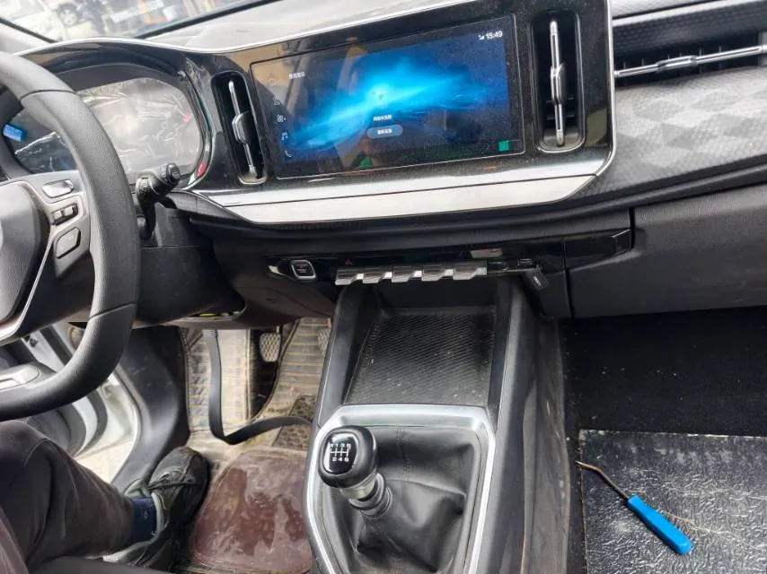 2019 WuLing HongGuang 1.5L 99HP L4 6MT,autocango,china used car exporter,china ev exporter,chinese used car exporter,chinese used ev exporter