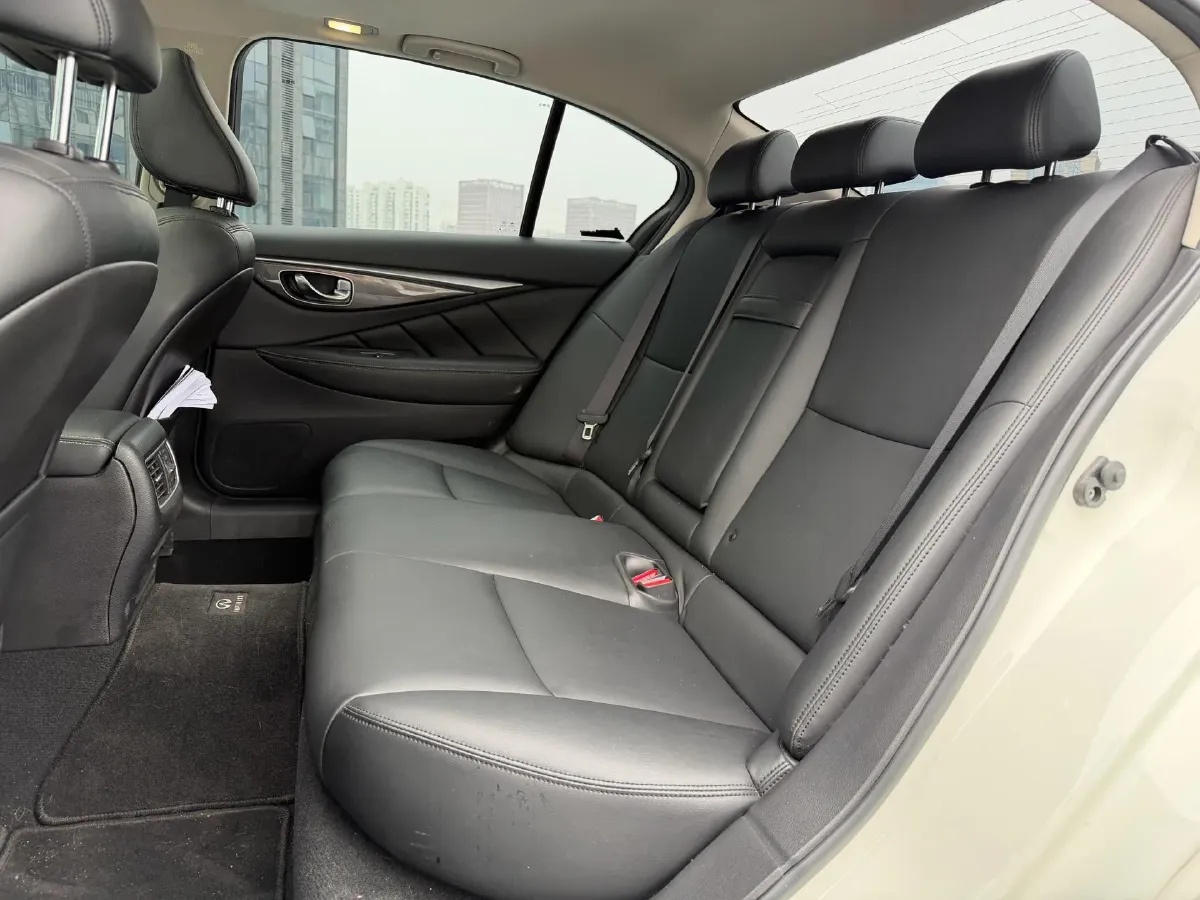 2021 Infiniti Q50L 2.0T 211HP L4 7AT,autocango,china used car exporter,china ev exporter,chinese used car exporter,chinese used ev exporter