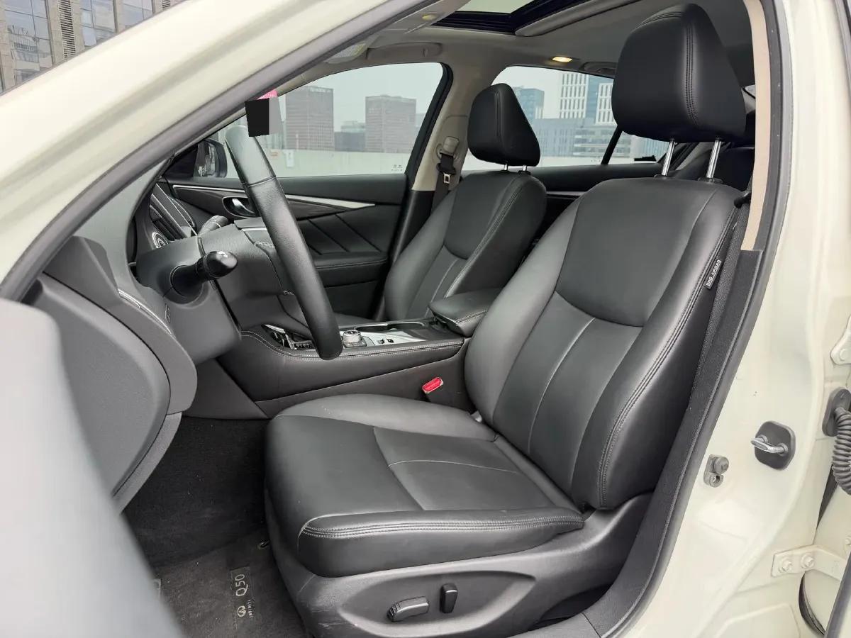 2021 Infiniti Q50L 2.0T 211HP L4 7AT,autocango,china used car exporter,china ev exporter,chinese used car exporter,chinese used ev exporter