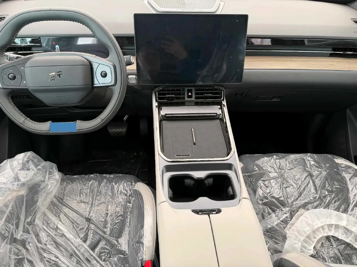 2024 Jetour ShanHai L6 1.5T 156HP L4 1DHT PHEV 19.43KWH,autocango,china used car exporter,china ev exporter,chinese used car exporter,chinese used ev exporter