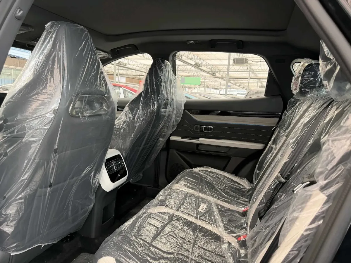 2024 Jetour ShanHai L6 1.5T 156HP L4 1DHT PHEV 19.43KWH,autocango,china used car exporter,china ev exporter,chinese used car exporter,chinese used ev exporter