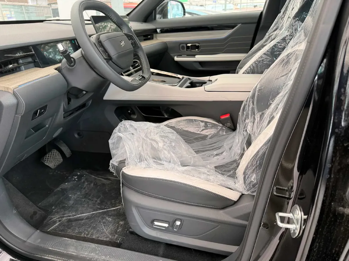 2024 Jetour ShanHai L6 1.5T 156HP L4 1DHT PHEV 19.43KWH,autocango,china used car exporter,china ev exporter,chinese used car exporter,chinese used ev exporter