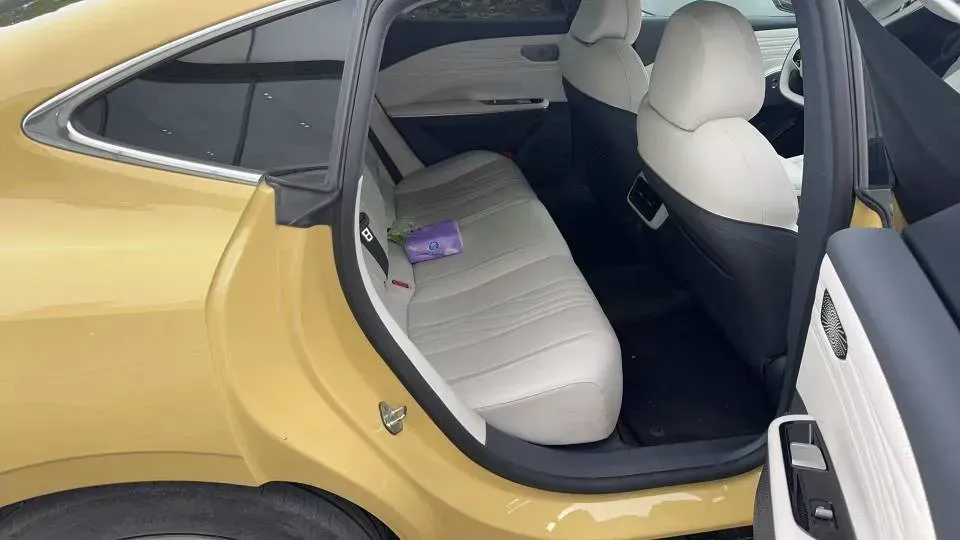 2024 Geely Galaxy E8 BEV 76KWH,autocango,china used car exporter,china ev exporter,chinese used car exporter,chinese used ev exporter