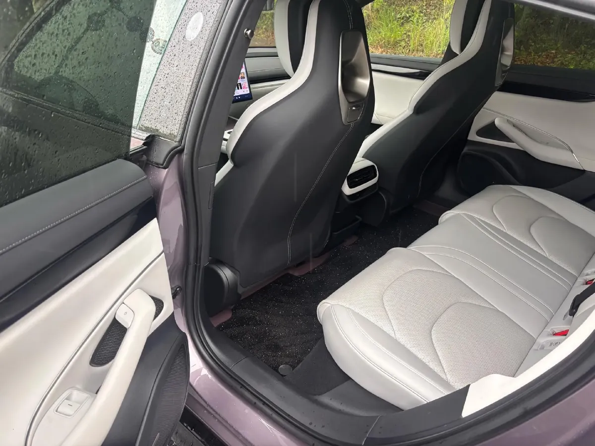 2024 MI SU7 BEV 101KWH,autocango,china used car exporter,china ev exporter,chinese used car exporter,chinese used ev exporter