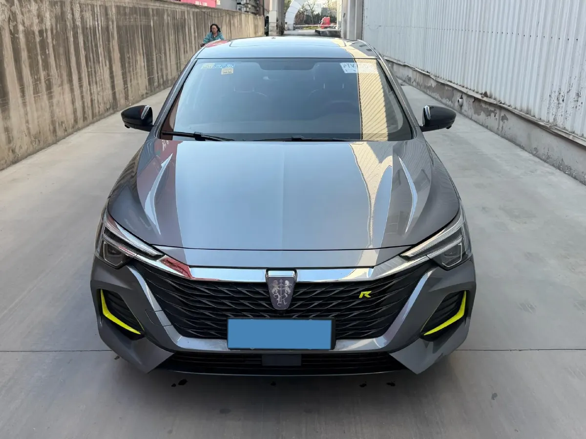 2020 Roewe i6 MAX 1.5T 169HP L4 AMT PHEV,autocango,china used car exporter,china ev exporter,chinese used car exporter,chinese used ev exporter