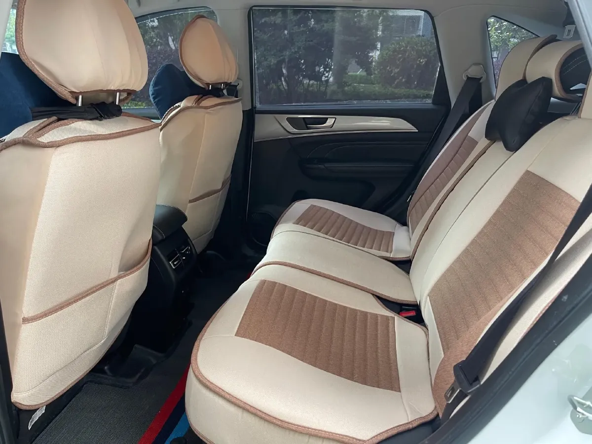 2021 Haval M6 1.5T 150HP L4 7DCT,autocango,china used car exporter,china ev exporter,chinese used car exporter,chinese used ev exporter