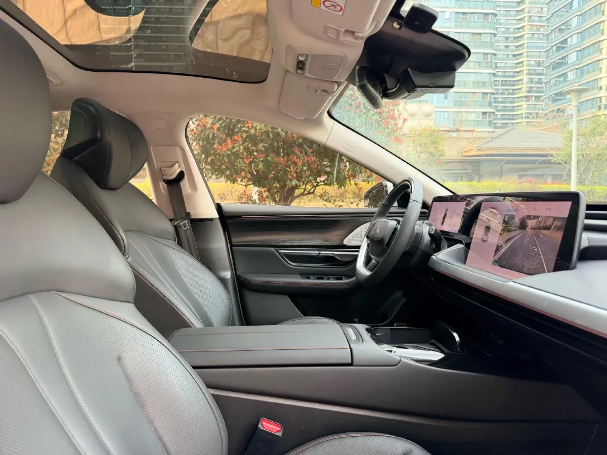 2020 DS 7 1.6T 215HP L4 8AT,autocango,china used car exporter,china ev exporter,chinese used car exporter,chinese used ev exporter