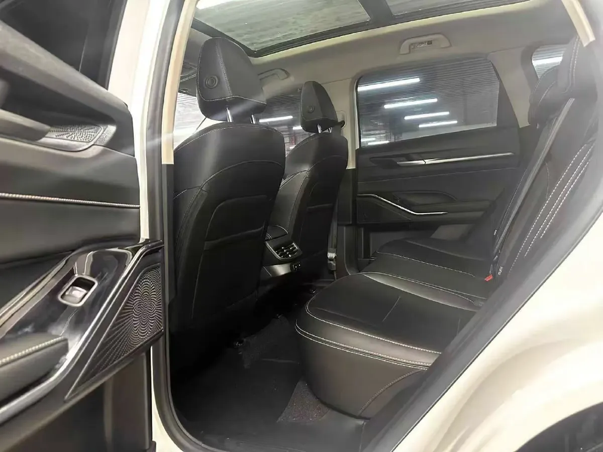 2022 Haval H6 1.5T 184HP L4 7DCT,autocango,china used car exporter,china ev exporter,chinese used car exporter,chinese used ev exporter