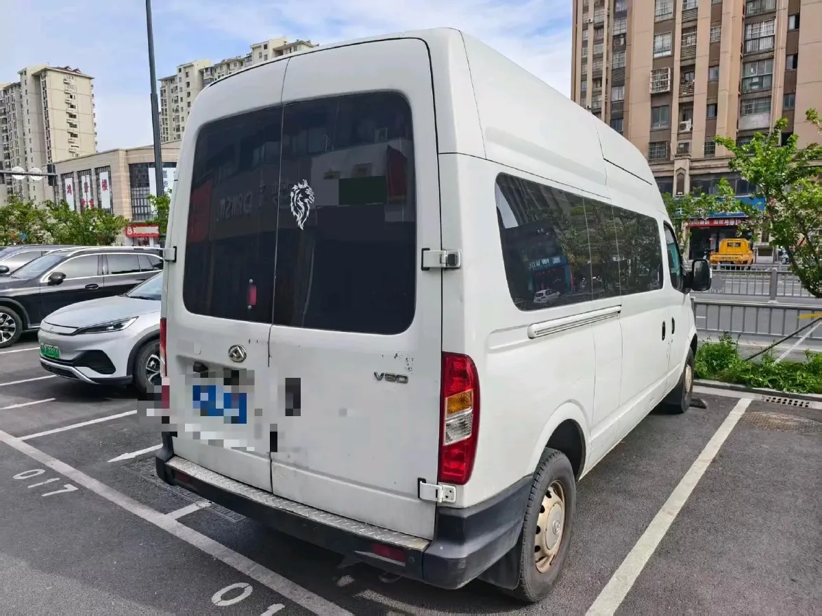 2020 MAXUS XinTu V80 2.5T 136HP L4 6MT,autocango,china used car exporter,china ev exporter,chinese used car exporter,chinese used ev exporter