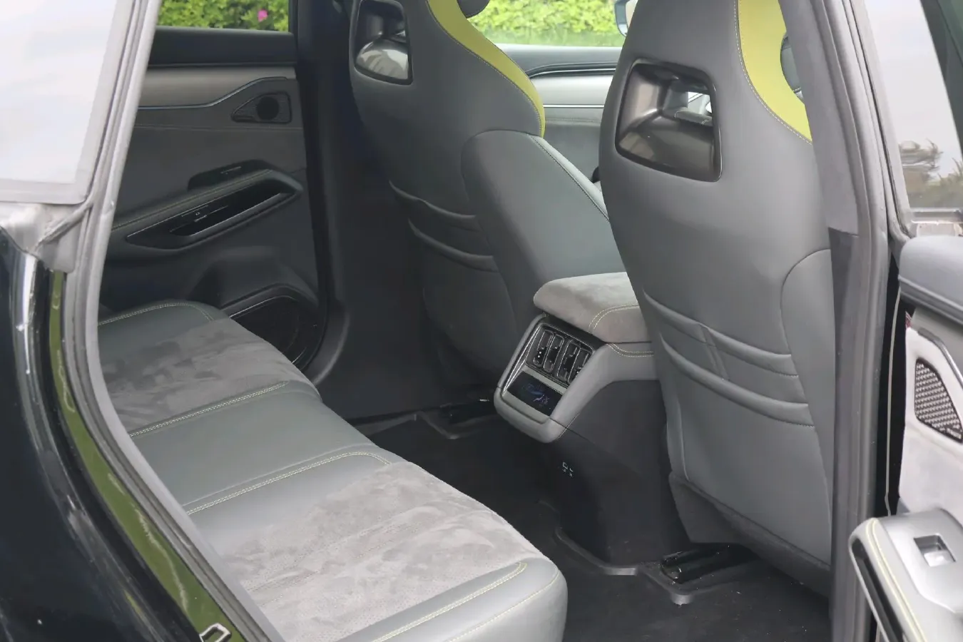 2025 BYD SongL EV BEV 87.04KWH,autocango,china used car exporter,china ev exporter,chinese used car exporter,chinese used ev exporter