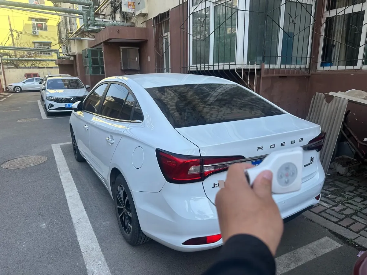 2020 Roewe i5 1.5L 120HP L4 CVT,autocango,china used car exporter,china ev exporter,chinese used car exporter,chinese used ev exporter