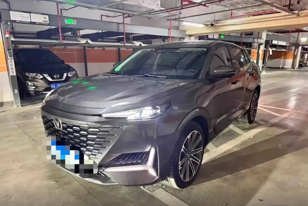 2021 ChangAn UNI-K 2.0T 233HP L4 8AT,autocango,china used car exporter,china ev exporter,chinese used car exporter,chinese used ev exporter