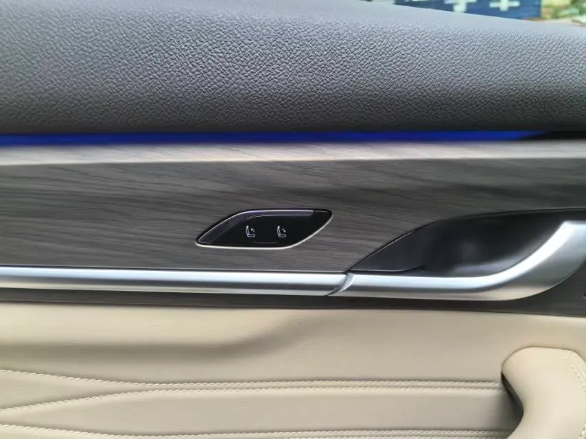 2025 Geely Monjaro 2.0T 238HP L4 8AT,autocango,china used car exporter,china ev exporter,chinese used car exporter,chinese used ev exporter