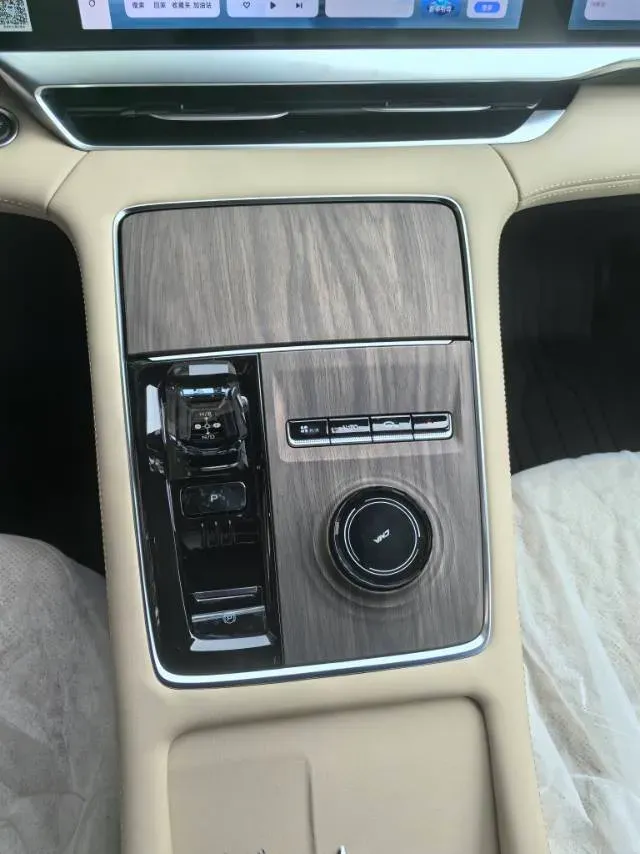 2025 Geely Monjaro 2.0T 238HP L4 8AT,autocango,china used car exporter,china ev exporter,chinese used car exporter,chinese used ev exporter