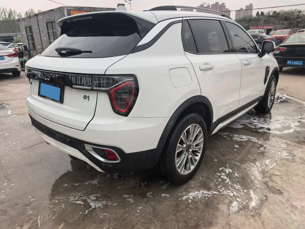 2017 Zotye SR9 2.0T 190HP L4 6DCT,autocango,china used car exporter,china ev exporter,chinese used car exporter,chinese used ev exporter