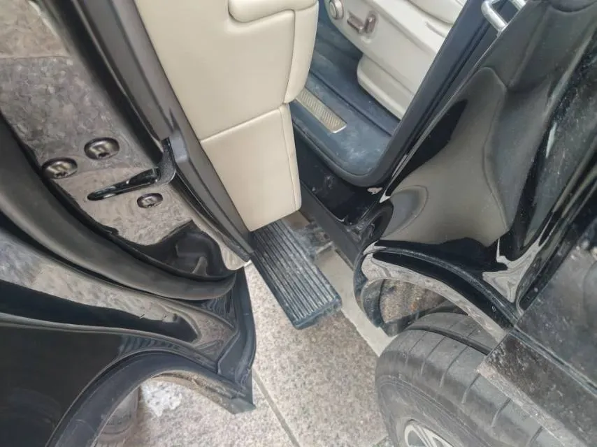 2025 LYNK&CO 900 2.0T 254HP L4 3DHT PHEV,autocango,china used car exporter,china ev exporter,chinese used car exporter,chinese used ev exporter