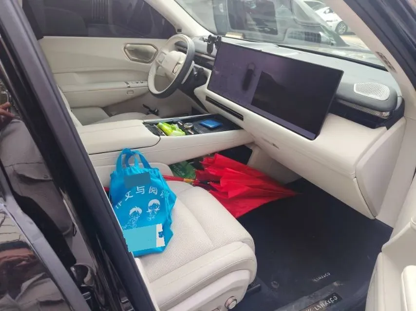 2025 LYNK&CO 900 2.0T 254HP L4 3DHT PHEV,autocango,china used car exporter,china ev exporter,chinese used car exporter,chinese used ev exporter