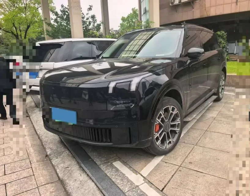 2025 LYNK&CO 900 2.0T 254HP L4 3DHT PHEV,autocango,china used car exporter,china ev exporter,chinese used car exporter,chinese used ev exporter