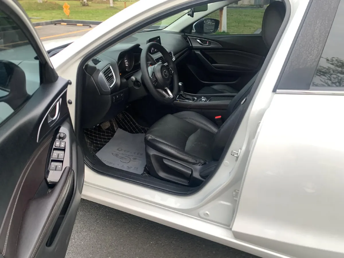 2017 Mazda 3 Axela 1.5L 117HP L4 6AT,autocango,china used car exporter,china ev exporter,chinese used car exporter,chinese used ev exporter