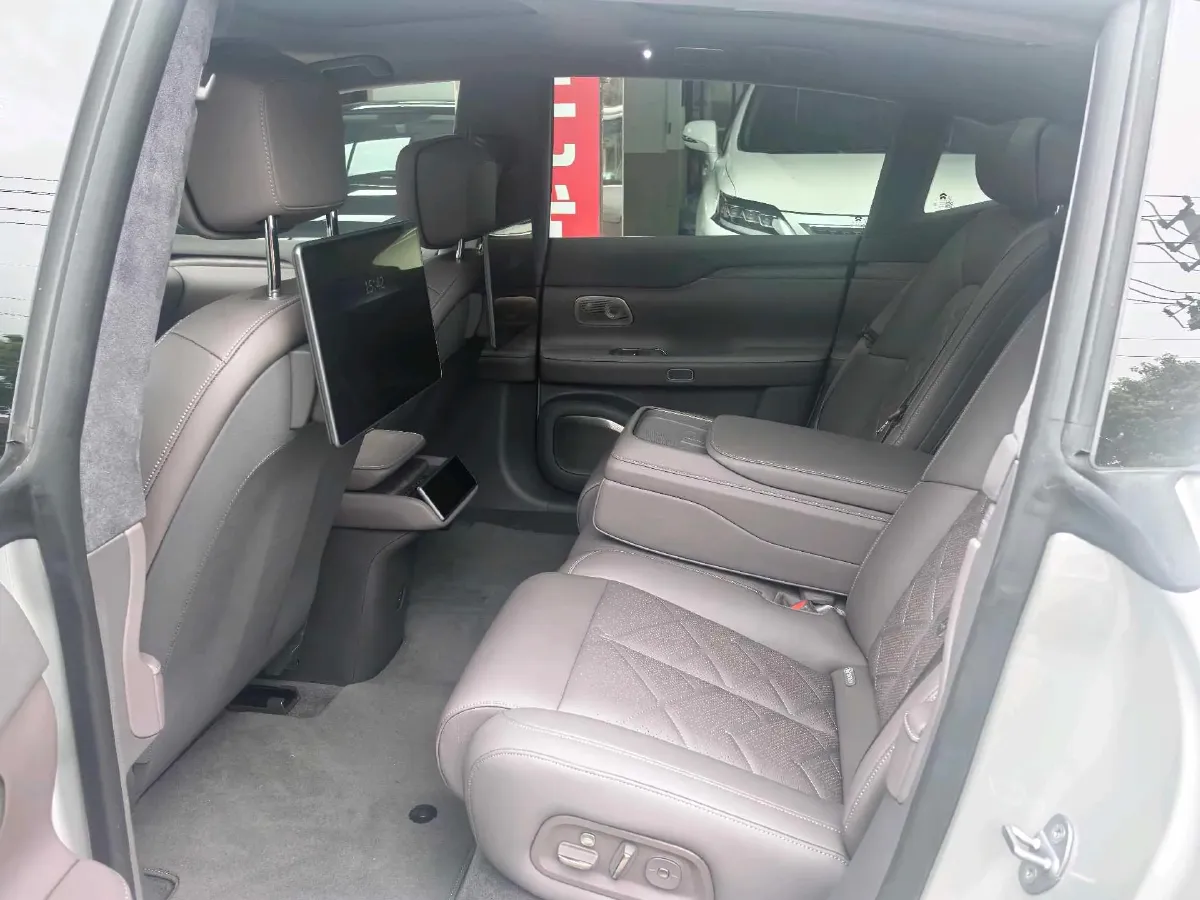 2024 NIO ET7 BEV 75KWH,autocango,china used car exporter,china ev exporter,chinese used car exporter,chinese used ev exporter