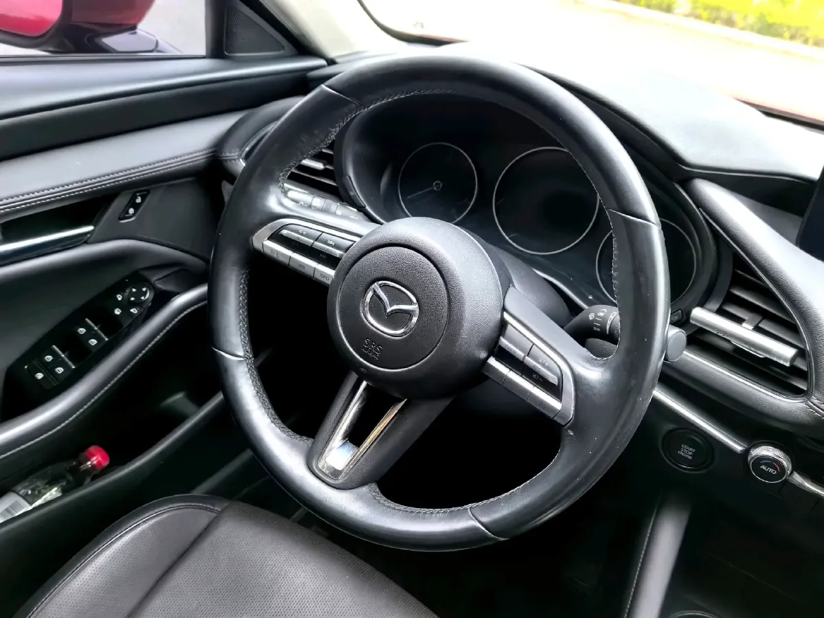 2020 Mazda 3 Axela 2.0L 158HP L4 6AT,autocango,china used car exporter,china ev exporter,chinese used car exporter,chinese used ev exporter
