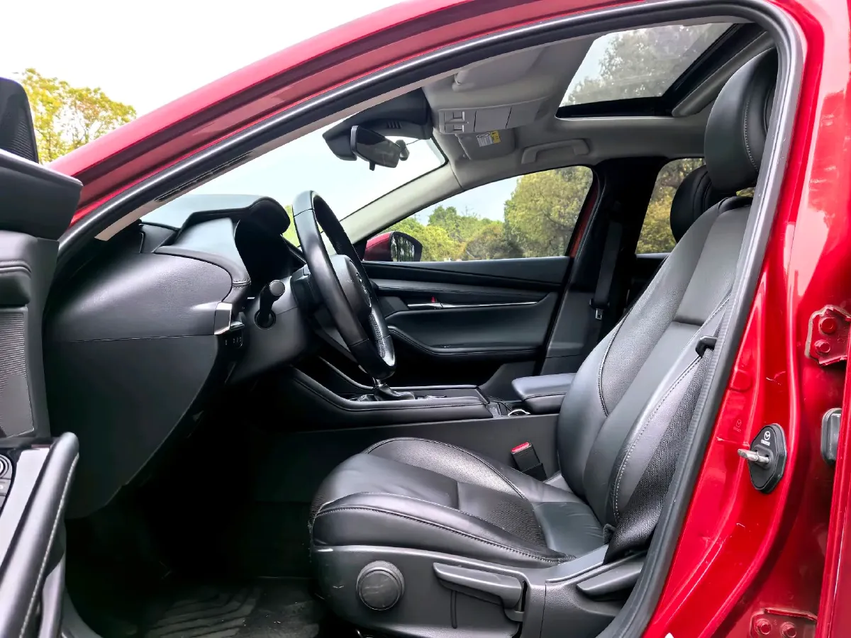 2020 Mazda 3 Axela 2.0L 158HP L4 6AT,autocango,china used car exporter,china ev exporter,chinese used car exporter,chinese used ev exporter