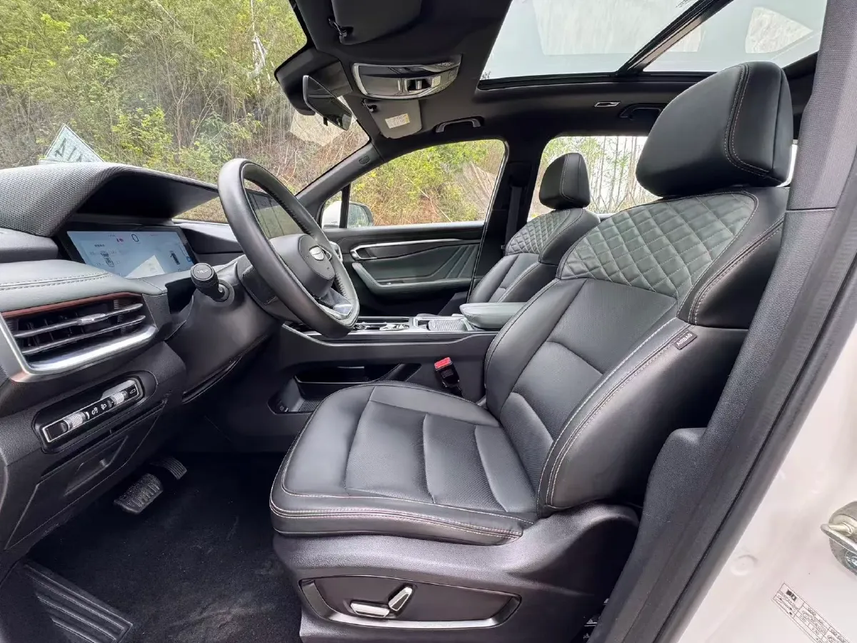 2023 Geely Okavango L 2.0T 218HP L4 7DCT,autocango,china used car exporter,china ev exporter,chinese used car exporter,chinese used ev exporter