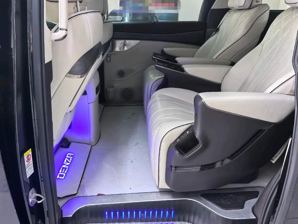 2024 Denza D9 1.5T 139HP L4 E-CVT PHEV 40KWH,autocango,china used car exporter,china ev exporter,chinese used car exporter,chinese used ev exporter