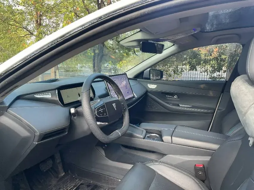 2022 DongFeng Forthing LingZhi EV BEV 68.4KWH,autocango,china used car exporter,china ev exporter,chinese used car exporter,chinese used ev exporter