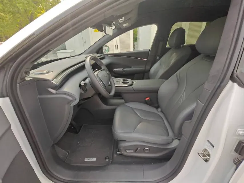 2025 Xpeng G7 BEV,autocango,china used car exporter,china ev exporter,chinese used car exporter,chinese used ev exporter