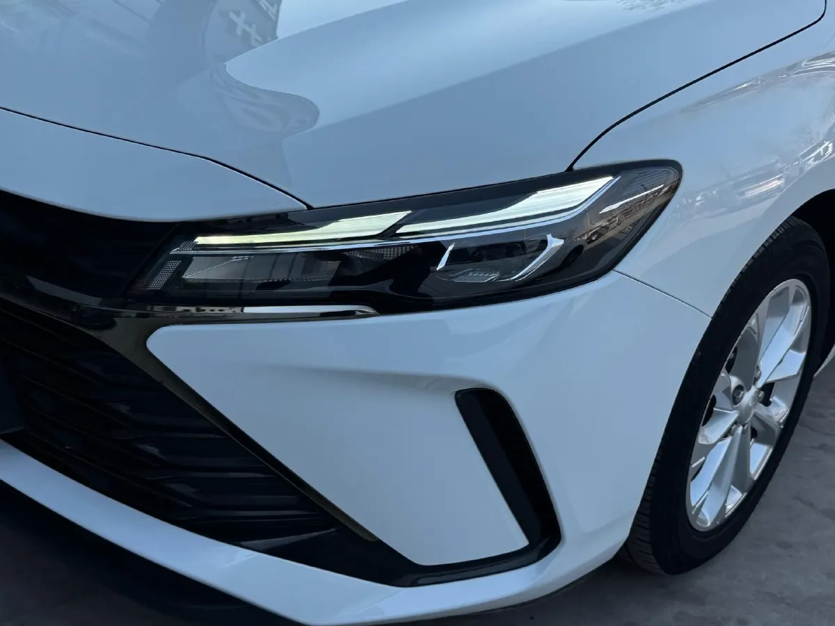 2023 Chevrolet Monza 1.5L 113HP L4 6DCT,autocango,china used car exporter,china ev exporter,chinese used car exporter,chinese used ev exporter