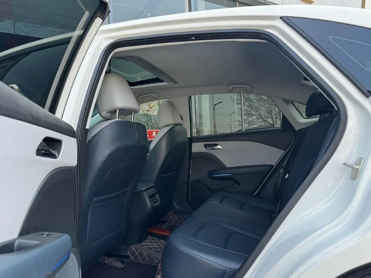 2023 Chevrolet Monza 1.5L 113HP L4 6DCT,autocango,china used car exporter,china ev exporter,chinese used car exporter,chinese used ev exporter