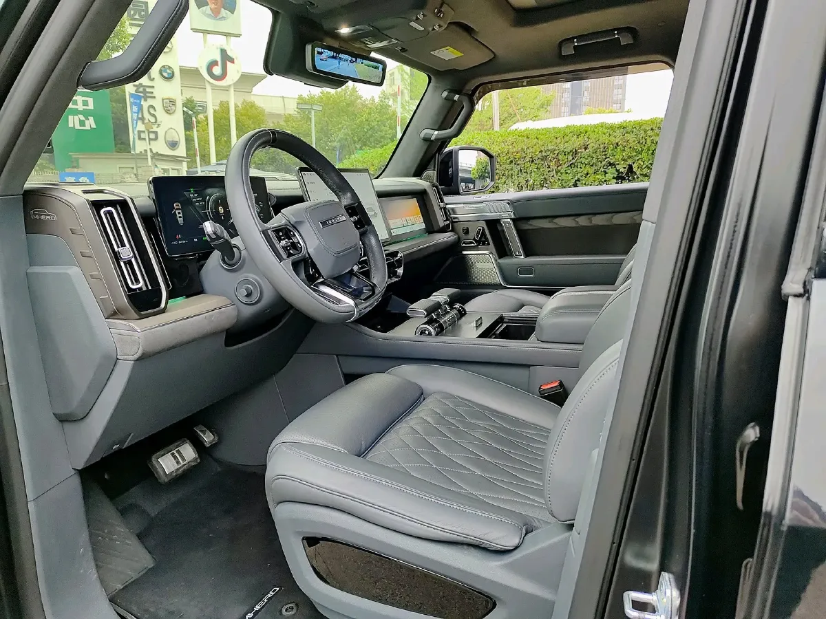 2023 M Hero 917 REEV 197HP 2AT REEV 65.8KWH,autocango,china used car exporter,china ev exporter,chinese used car exporter,chinese used ev exporter