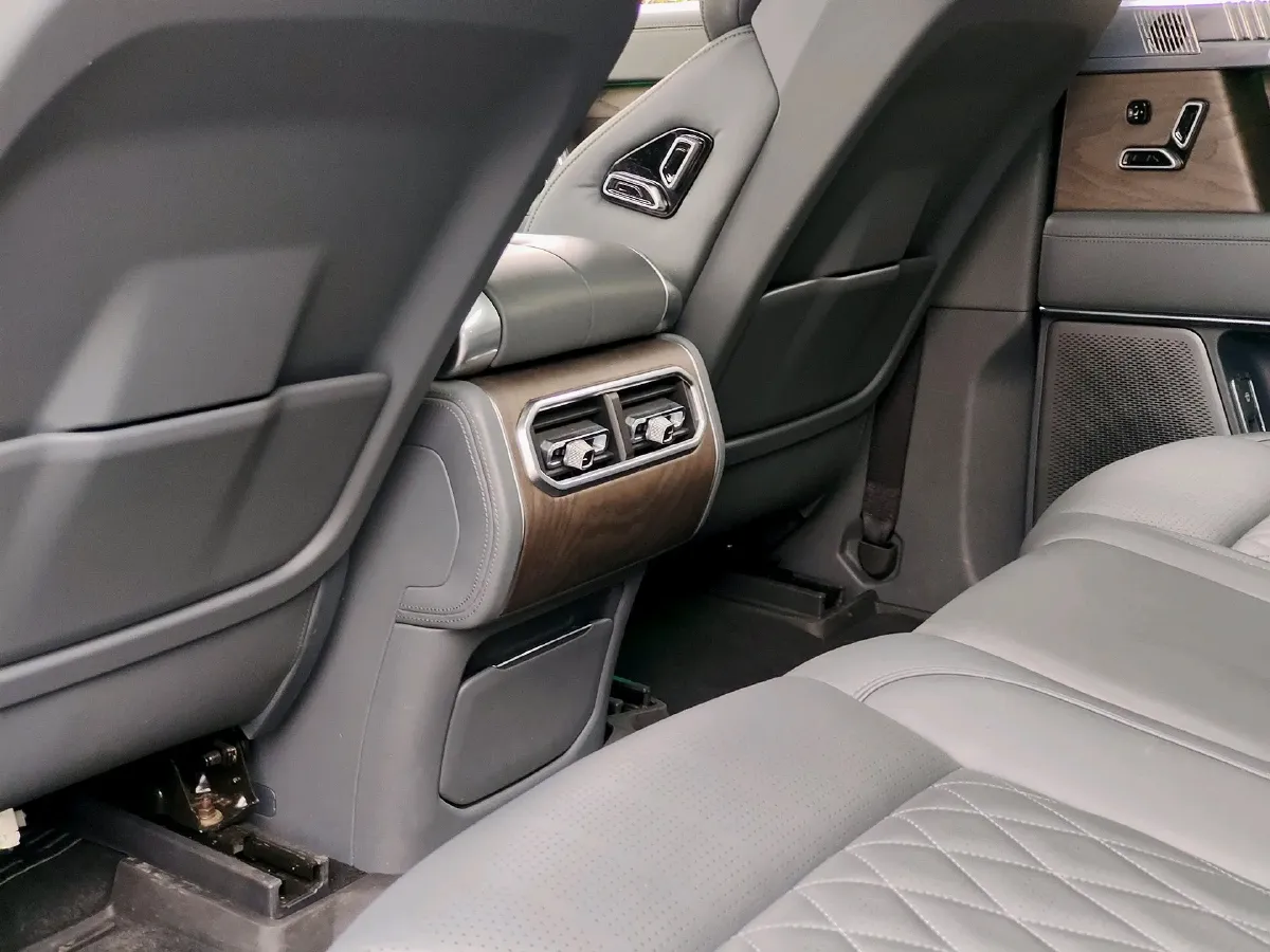 2023 M Hero 917 REEV 197HP 2AT REEV 65.8KWH,autocango,china used car exporter,china ev exporter,chinese used car exporter,chinese used ev exporter