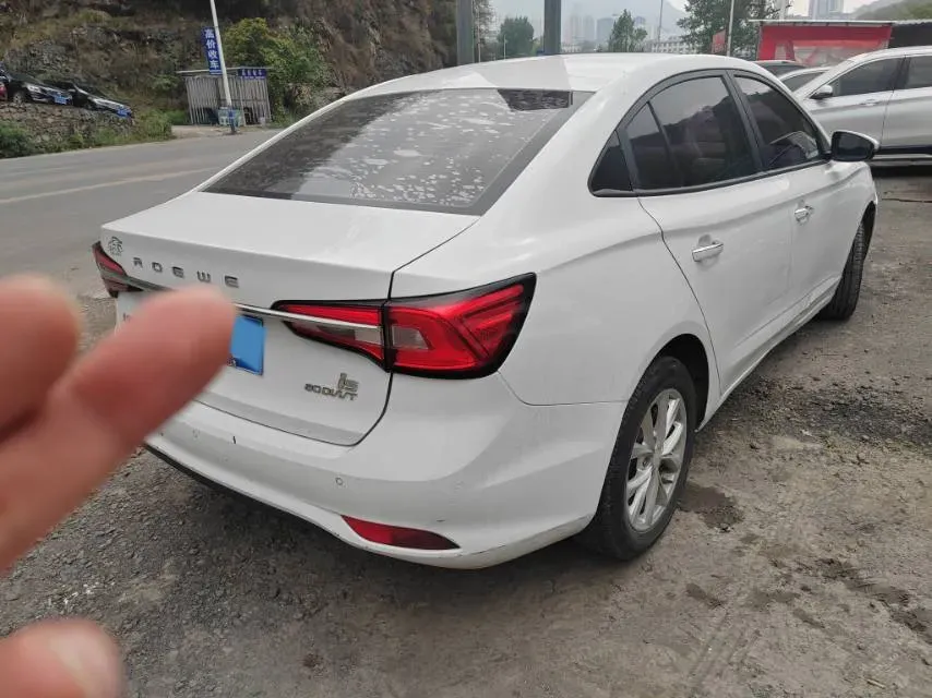 2020 Roewe i5 1.5L 120HP L4 CVT,autocango,china used car exporter,china ev exporter,chinese used car exporter,chinese used ev exporter
