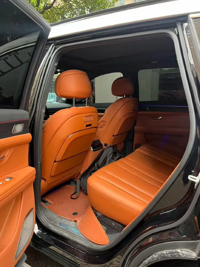 2024 AITO AITO M7 1.5T 152HP L4 REEV 42KWH,autocango,china used car exporter,china ev exporter,chinese used car exporter,chinese used ev exporter