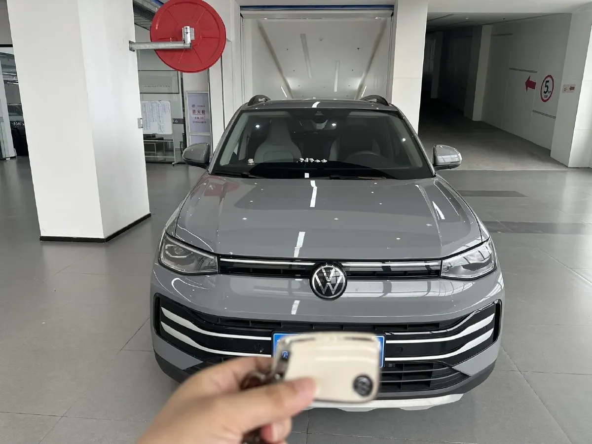 2025 Volkswagen Tharu 1.5T 160HP L4 7DCT,autocango,china used car exporter,china ev exporter,chinese used car exporter,chinese used ev exporter
