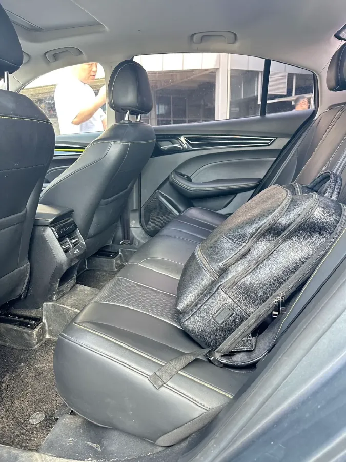 2021 Roewe i5 1.5L 120HP L4 CVT,autocango,china used car exporter,china ev exporter,chinese used car exporter,chinese used ev exporter