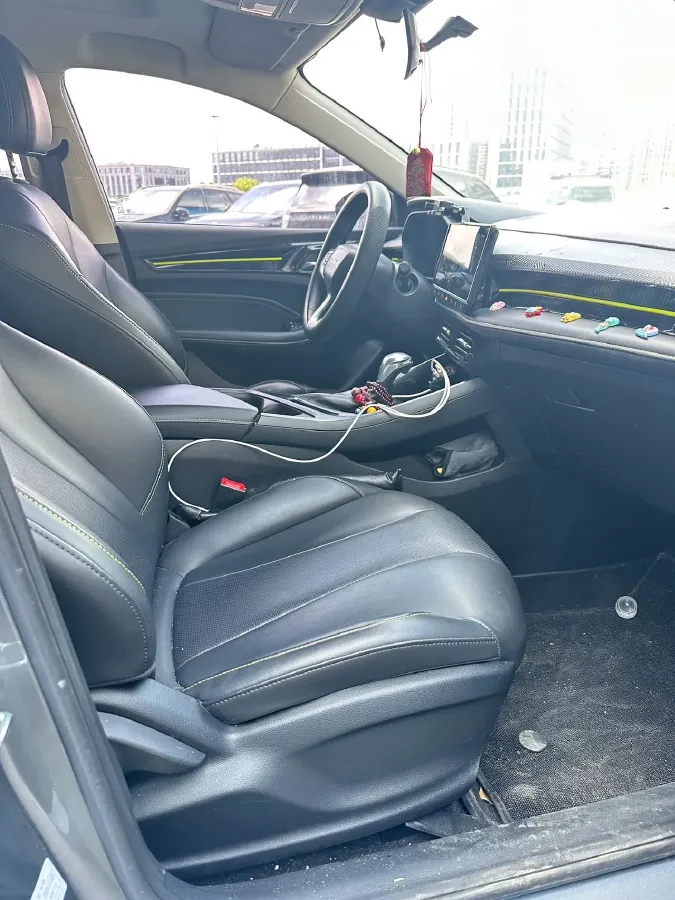 2021 Roewe i5 1.5L 120HP L4 CVT,autocango,china used car exporter,china ev exporter,chinese used car exporter,chinese used ev exporter