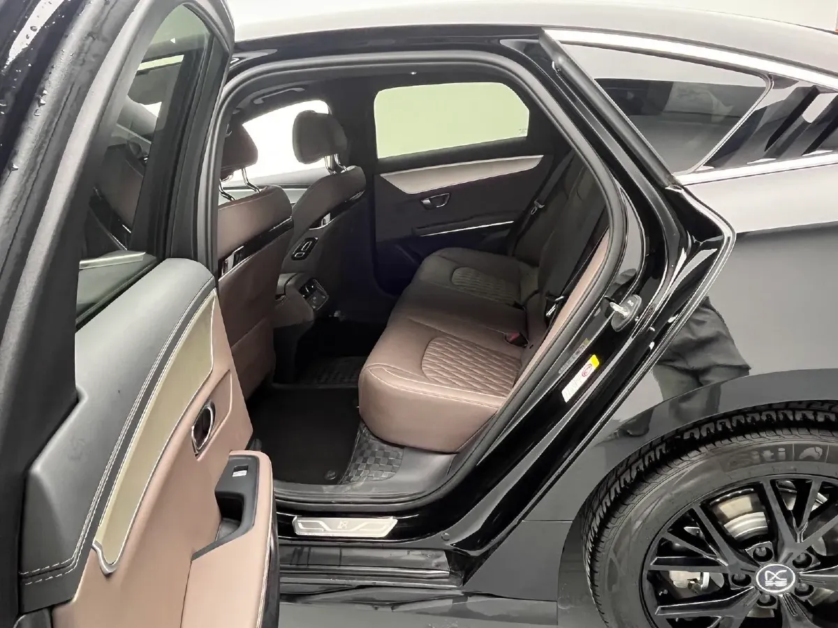 2025 BYD Han 1.5T 156HP L4 E-CVT PHEV,autocango,china used car exporter,china ev exporter,chinese used car exporter,chinese used ev exporter