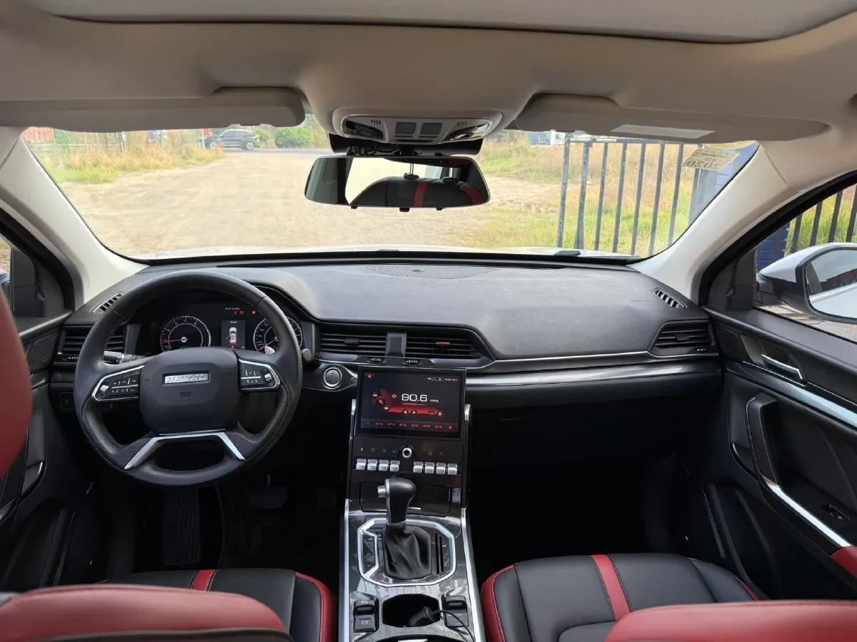 2018 Haval H4 1.5T 169HP L4 7DCT,autocango,china used car exporter,china ev exporter,chinese used car exporter,chinese used ev exporter