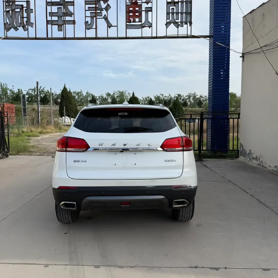 2018 Haval H4 1.5T 169HP L4 7DCT,autocango,china used car exporter,china ev exporter,chinese used car exporter,chinese used ev exporter