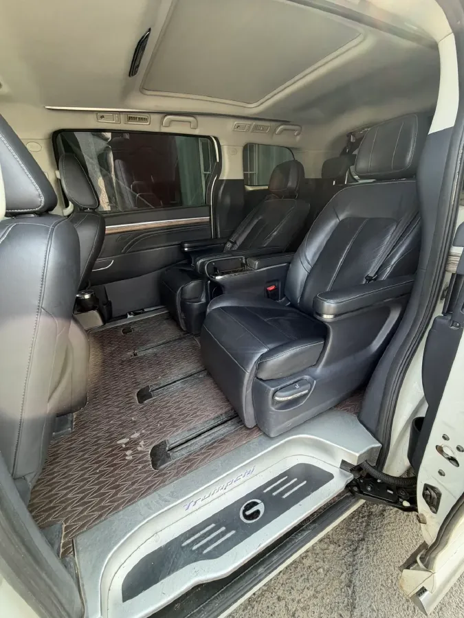 2021 GAC Trumpchi M8 2.0T 252HP L4 8AT,autocango,china used car exporter,china ev exporter,chinese used car exporter,chinese used ev exporter