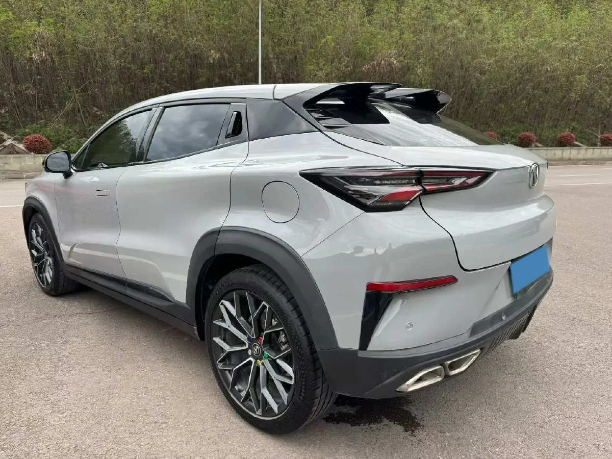 2022 ChangAn UNI-T 1.5T 188HP L4 7DCT,autocango,china used car exporter,china ev exporter,chinese used car exporter,chinese used ev exporter