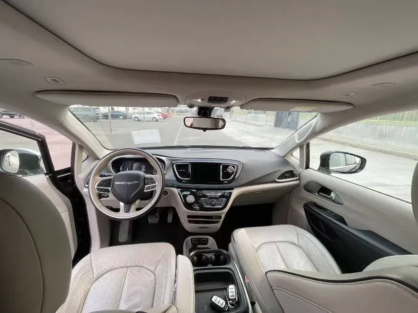 2018 Chrysler Pacifica 3.6L 245HP V6 E-CVT PHEV 16KWH,autocango,china used car exporter,china ev exporter,chinese used car exporter,chinese used ev exporter