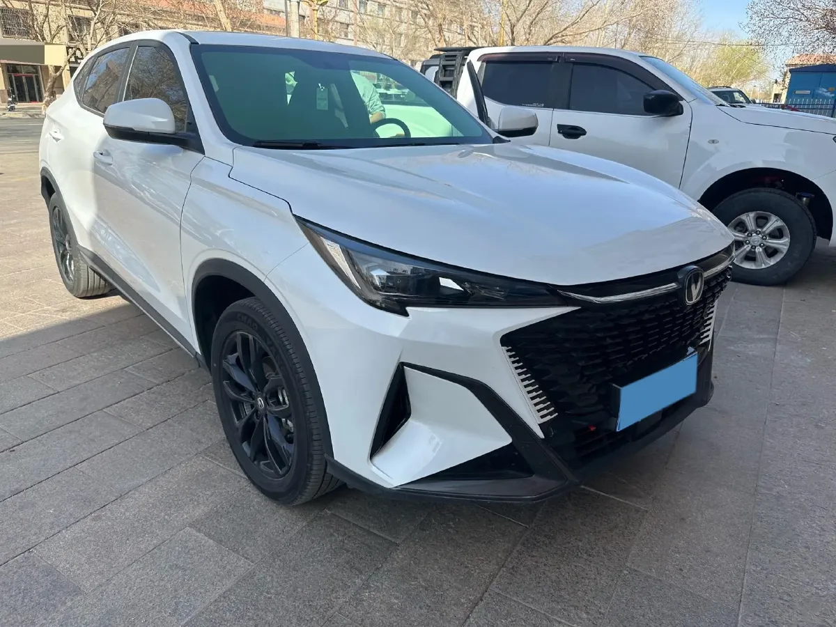 2026 ChangAn X5 PLUS 1.5T 192HP L4 7DCT,autocango,china used car exporter,china ev exporter,chinese used car exporter,chinese used ev exporter